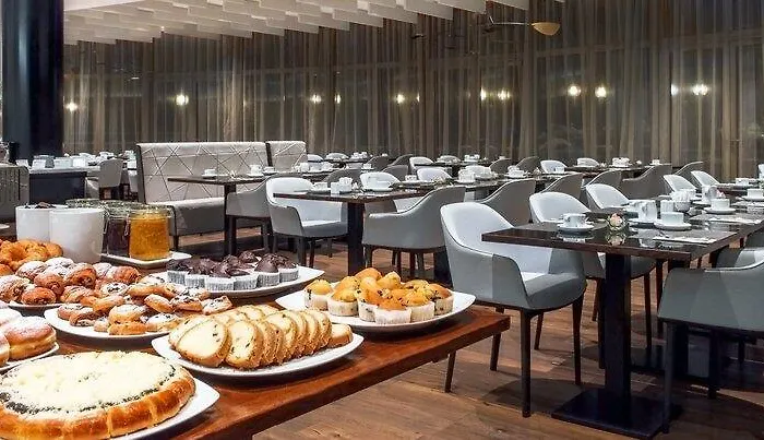 Hotell Nh Prag