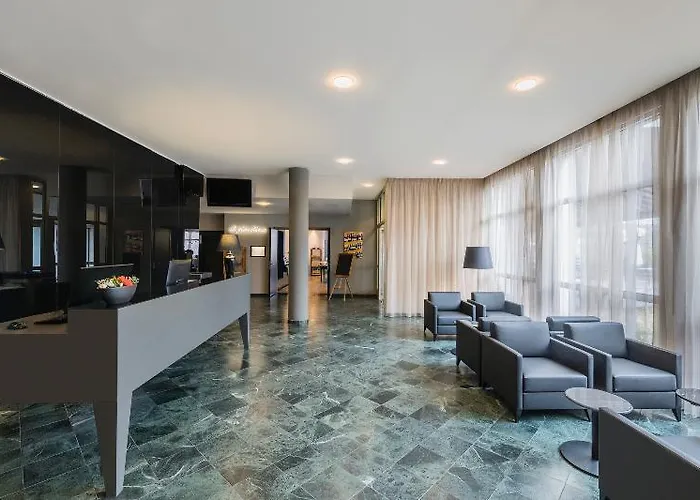 Nh Hotell 4*