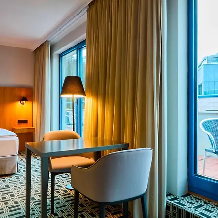 Hotel Nh Prag