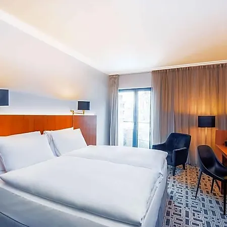 Hotell Nh Prag