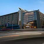 ホテル Nh シティ 4*